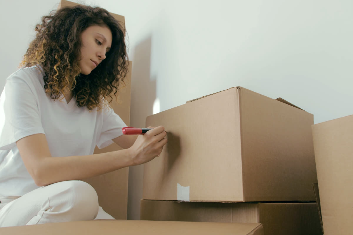 Labeling boxes by room
